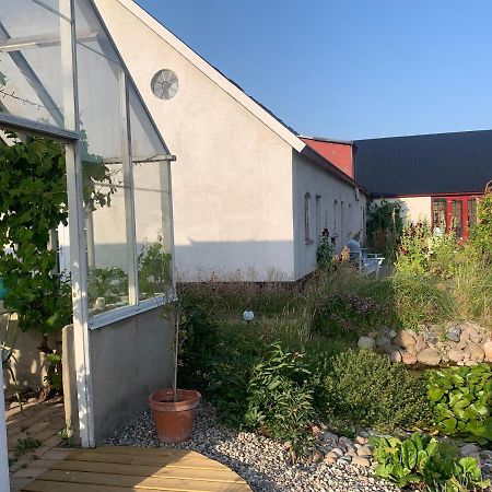Strandbadsgarden B&B Loderup Exterior photo